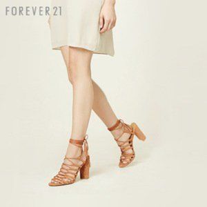 NWT - Forever 21 Dusty Pink Strappy Sandals - Size 7.5